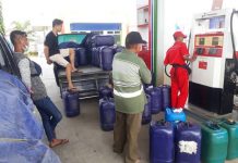 Pertamina Larang SPBU Jual Pertalite ke Konsumen Pakai Jeriken