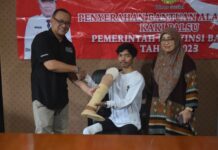 Bentuk Kepedulian Pemprov Banten, Dinsos Bagikan Alat Bantu Kaki Palsu
