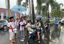 Berkah Ramadan, Galaci Chapter Banten Bagikan Takjil di Pandeglang