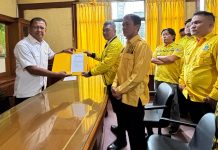 Bawa Visi Pembaruan dan Modernisasi, Teguh Ista’al Ambil Formulir Pendaftaran Ketua Golkar Kota Serang