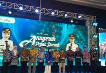 Taat Pajak, Wajib Pajak di Kabupaten Serang Diganjar Penghargaan oleh Bupati Ratu Zakiyah