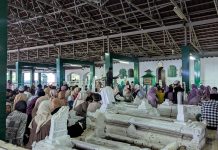 Jelang Ramadan 1447 H, Ribuan Peziarah Padati Makam Sultan Hasanuddin di Banten Lama