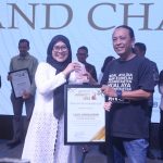 16 Tahun FBn, Ekbispar Award Nobatkan Lulu Jamaludin sebagai Jurnalis Peduli Sosial Kemasyarakatan