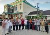 Terharu! Walikota Serang, BWA dan Warga Komplek Mandala Citra Bangunkan Rumah untuk Marbot Masjid