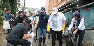 Implementasikan Gerakan Indonesia Asri Presiden Prabowo, Menteri LH dan Walikota Serang Bersih-bersih Pasar Rau