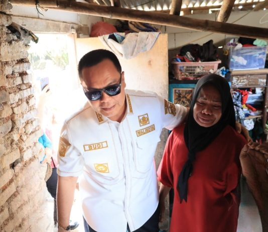 Pastikan Tepat Sasaran, Walikota Serang Tinjau Langsung Penyaluran Bantuan RTLH di Tiga Lokasi