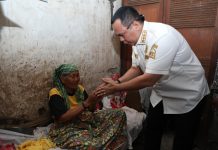 Dapat Bantuan RTLH, Lansia Sebatang Kara di Warung Jaud Doakan Walikota Serang Budi Rustandi Panjang Umur