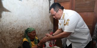 Dapat Bantuan RTLH, Lansia Sebatang Kara di Warung Jaud Doakan Walikota Serang Budi Rustandi Panjang Umur