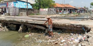 Jembatan di Desa Lontar Tirtayasa Rusak Parah, Warga Berharap Pemkab Serang Tidak Tinggal Diam