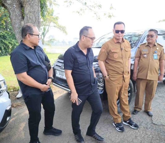 Tinjau Jalan Rusak di Perbatasan Walantaka-Ciruas, Walikota Serang Dorong Peningkatan PAD untuk Pemerataan Pembangunan