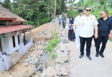 Tinjau Proyek Betonisasi dan TPT di Walantaka-Taktakan, Walikota Serang Pastikan Pembangunan Infrastruktur Merata