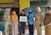 Ketua TP PKK Kota Serang Bantu Warga Kurang Mampu di Curug Perbaiki Rumah Tak Layak Huni