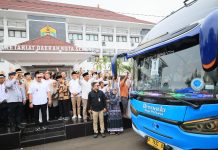Lepas Jemaah Haji, Budi Rustandi Titip Doa agar Kota Serang Maju & Dijauhkan dari Pengganggu Investasi