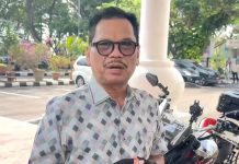 Instruksi Walikota Serang dan Efisiensi BBM, Sekda Nanang Saefudin Ngantor Naik Motor